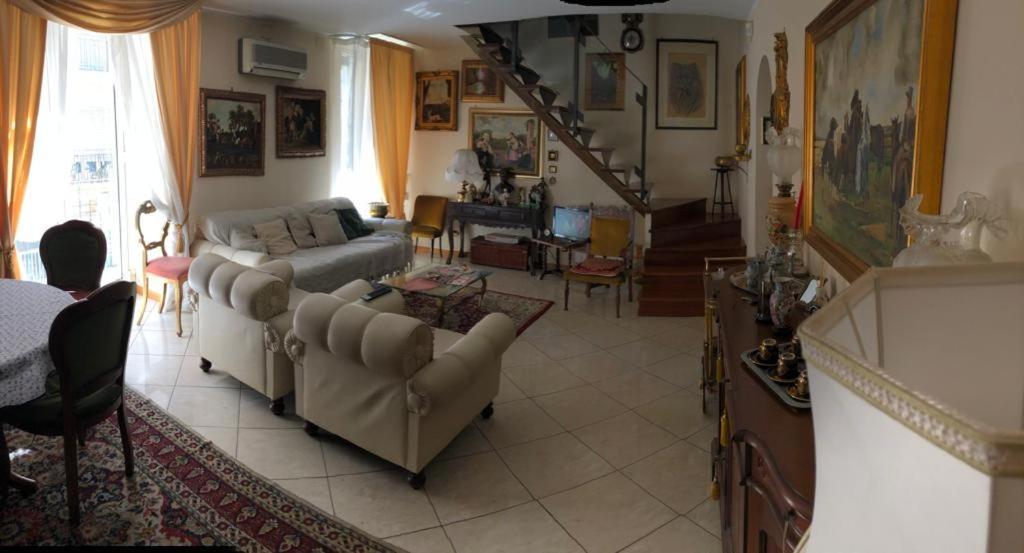 The Trip House - Between The Center And The Sea - Free Wifi And Jacuzzi كاتانيا المظهر الخارجي الصورة